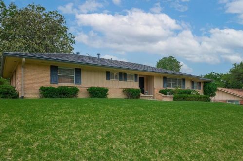 1712 Ridgmar Blvd, Fort Worth TX  76116-2048 exterior