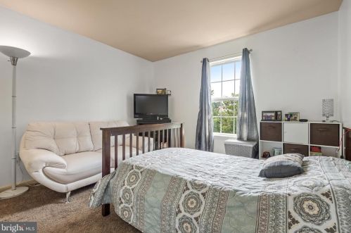 7 Copperwood Ln, Ephrata PA  17522-9186 exterior