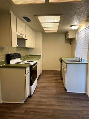 1005 Foxe Basin Dr, Garland TX exterior