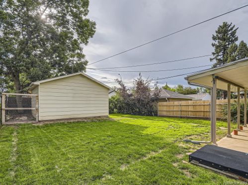 4745 Logan St, Englewood CO 80113-6841 exterior