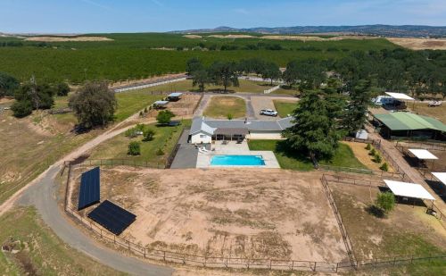 15742 Orange Blossom Rd, Valley Home CA 95361-9522 exterior