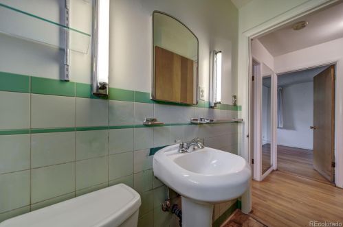 406 Kendall St, Denver CO 80226-1838 exterior