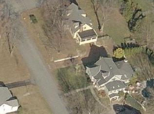 301 Pershing Ave, Delaware Park, NJ 08865-4045