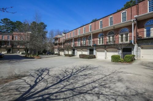 5512 Glenridge Dr, Atlanta GA  30342-7213 exterior