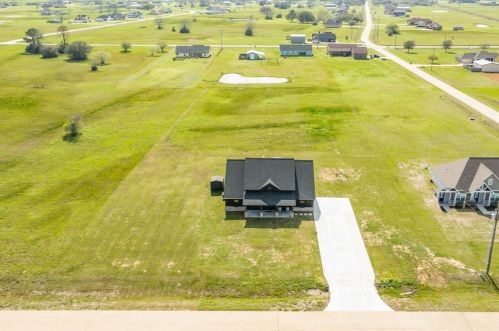 713 Longhorn Trl, Angleton TX 77515-9623 exterior