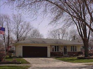 1716 14th Ave, Belvidere, IL 61008-5839