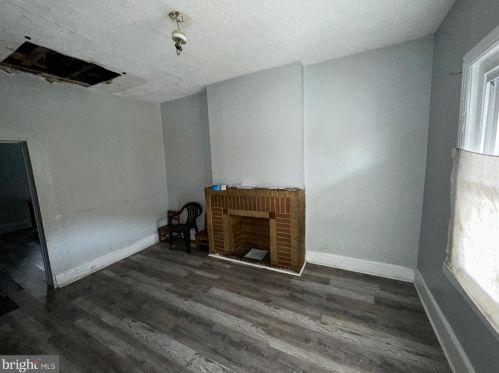 2719 20th St, Philadelphia, PA 19132-2602