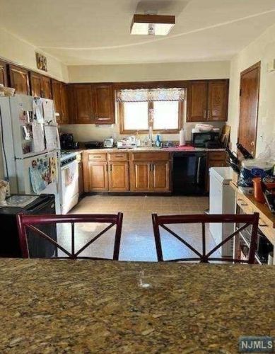 34 Prospect St, Outwater NJ  07026-2630 exterior