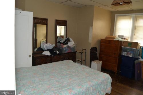 5821 12 St, Philadelphia PA 19141-4112 exterior