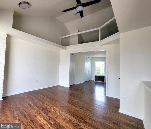 931 11 St, Philadelphia PA  19147-1901 exterior