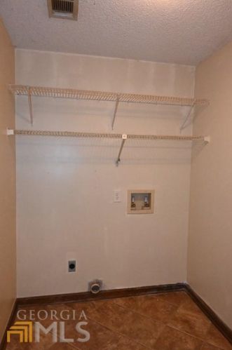 109 River West Rd, Bonaire, GA 31005-3524