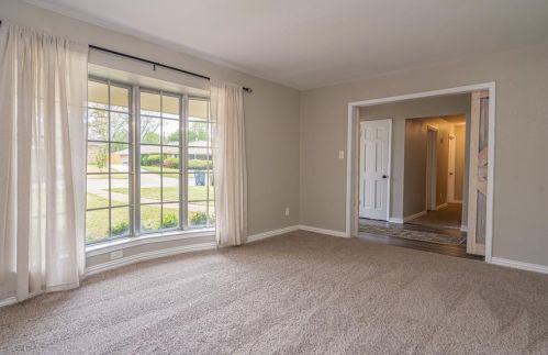 3613 Ashford Ave, Fort Worth TX  76133-3011 exterior