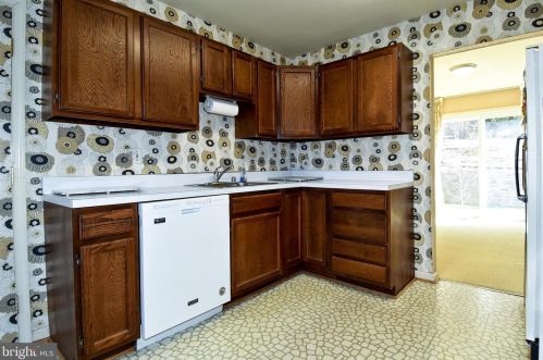 15037 Butterchurn Ln, Silver Spring MD 20905-5741 exterior