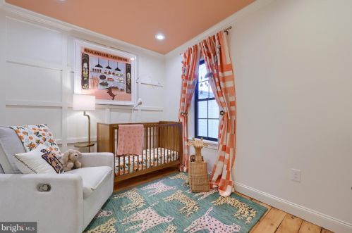 330 Mary St, Lancaster PA  17603-3328 exterior