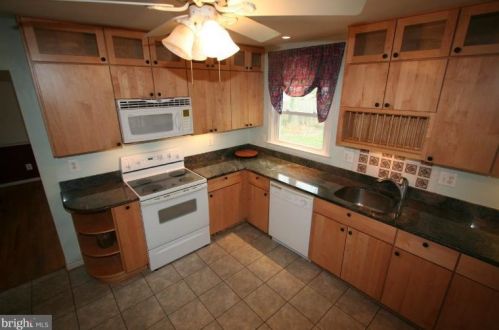 10405 Kinloch Rd, Silver Spring MD 20903-1243 exterior