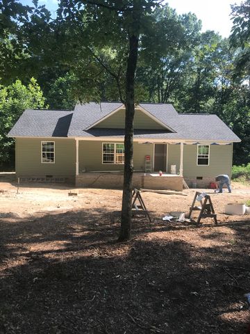 869 Buffalo Trl, Clarkrange, TN 38553-5241