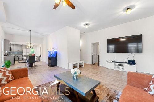 1666 Connally Dr, Atlanta GA  30344-1166 exterior