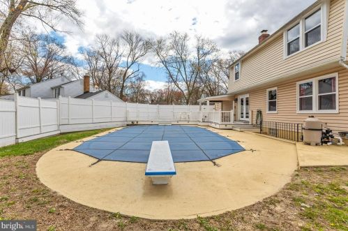 201 Newport Dr, Severna Park MD exterior