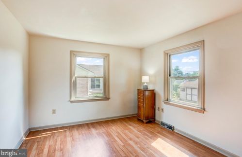 1992 Drexel Ave, Lancaster PA  17602-3365 exterior