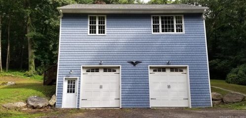 78 Lantern Dr, Upper Stepney, CT 06468-1009