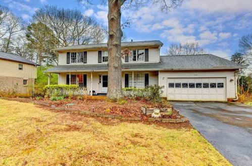 4122 Scenic Mountain Dr, Lithonia, GA 30039-3914