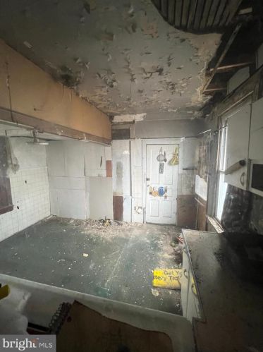 5901 11 St, Philadelphia PA  19141-3210 exterior