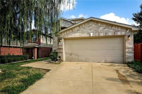 1617 Timber Glen Dr, Bedford, TX 76022-4953