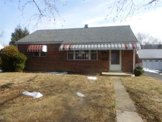 2940 Arcadia Ave, Allentown, PA 18103-6512
