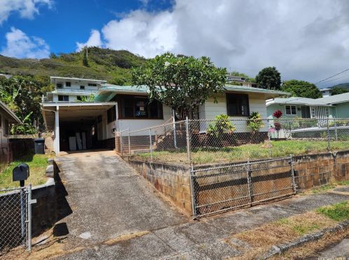 2526 Gardenia St, Honolulu HI  96816-3502 exterior