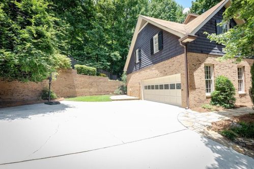 3986 Fernway Ct, Atlanta GA  30319-1667 exterior