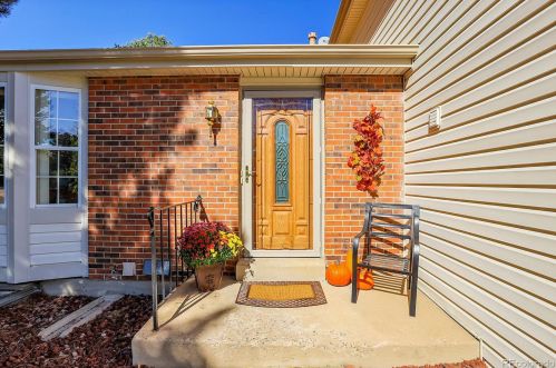14533 Warren Ave, Denver, CO 80014-1551