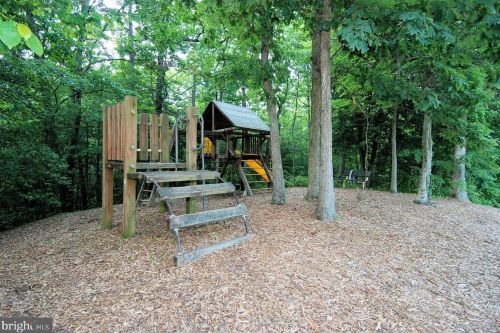 281 Shakespeare Dr, Severna Park MD 21146-2150 exterior