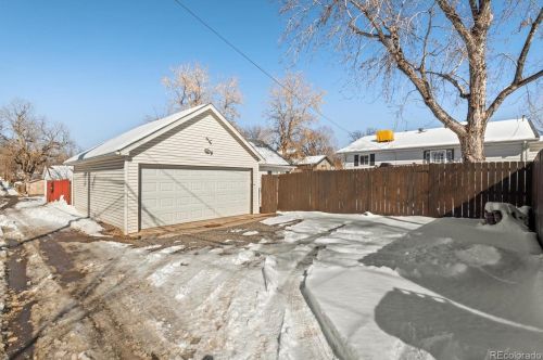 3279 Pearl St, Englewood CO 80113-2713 exterior