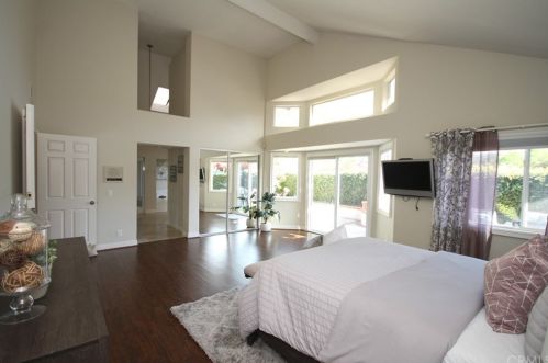 11 Sunrise, Irvine CA  92603-3720 exterior