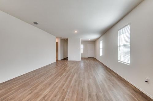 5721 Brahma Trl, Fort Worth, TX 76179-4538