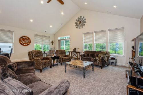 1175 Prescott Ln, Pingree Grove IL  60140 exterior