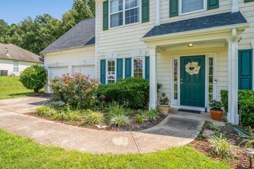 2752 Lakeside Dr, Conyers, GA 30094-4904