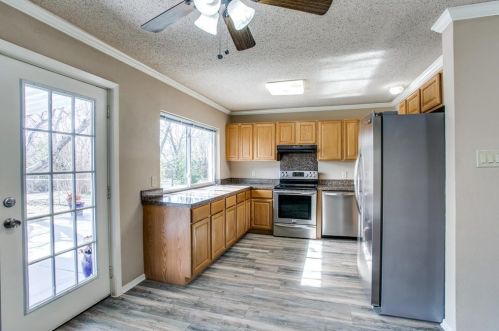 5700 Bonner Dr, Fort Worth TX  76148-4107 exterior