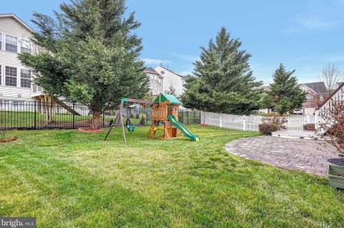 2683 Cast Off Loop, Woodbridge VA  22191-6053 exterior