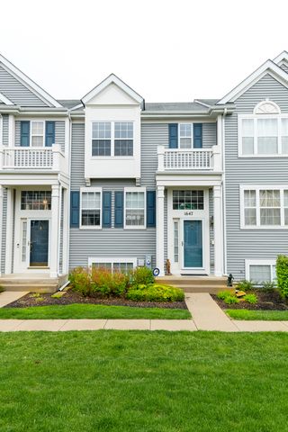 1647 Sandcastle Ln, Pingree Grove, IL 60140-2055