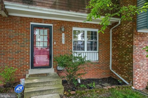 3505 Crag Mews, Woodbridge VA  22193-5314 exterior
