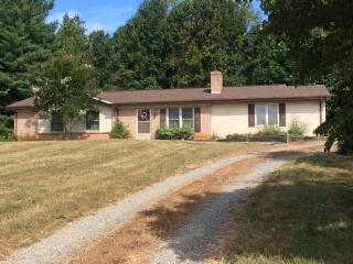 750 Washburn Dr, Martinsville, VA 24112-8356