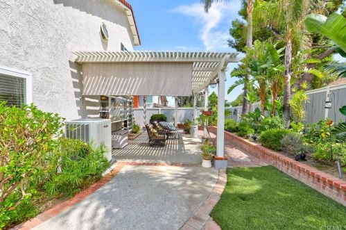 8100 Kennedy Rd, Anaheim CA  92808-2208 exterior