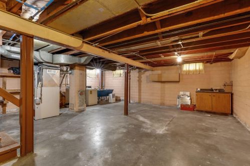 1611 Chelsea St, Saint Paul MN  55108-2214 exterior