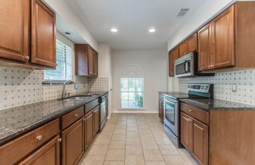 6007 Canyon Springs Rd, Dallas TX  75248-2116 exterior