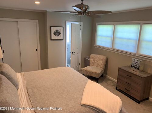 109 Hamiltonian Dr, Tinton Falls NJ  07701-5069 exterior