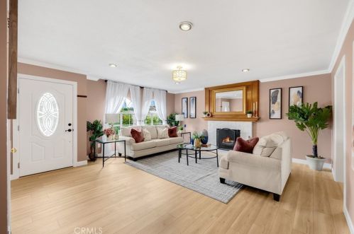 12411 Larrylyn Dr, Whittier, CA 90604-4132