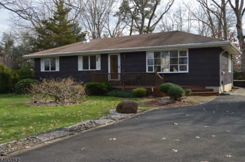 32 Lorton Rd, Old Bridge, NJ 08857-3433