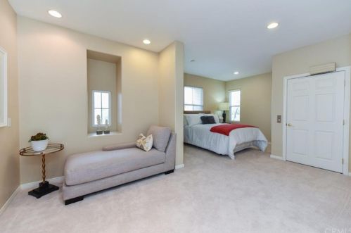 2 Heather, Irvine CA  92620-2219 exterior