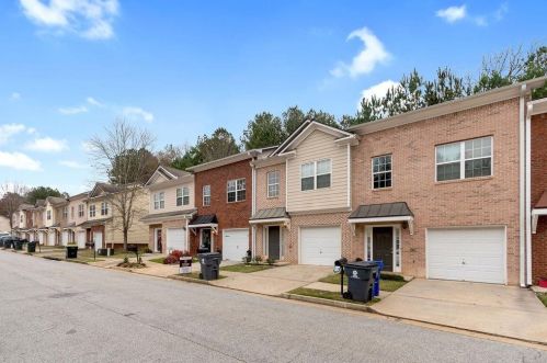 5058 Lower Elm St, Atlanta, GA 30349-1676